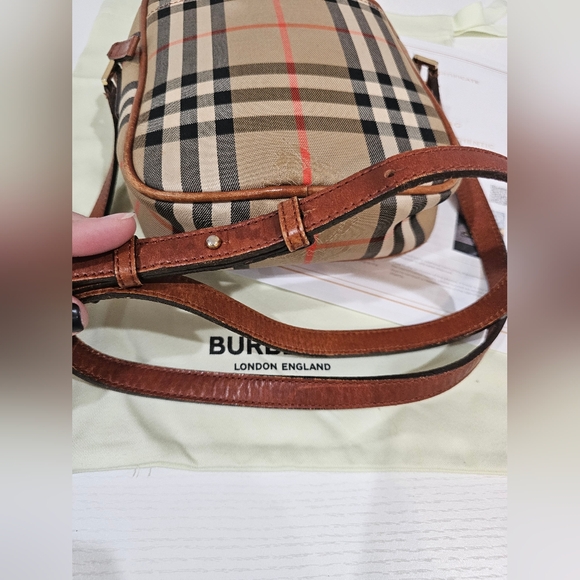 Burberry Vintage Haymarket Crossbody Bag With COA And Dustbag - Picture 5 of 16